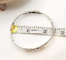 Load image into Gallery viewer, Antique Silver Moroccan Sahrawi bangle Bracelet Ethnic Tribal,Guedra Dance,Tribal Berber,Bracelet Mizam.Morocco,Western Sahara