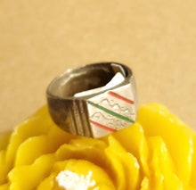 Load image into Gallery viewer, antique Tuareg elevated engraved table silver ring size 8.5, Tuareg jewelry, Sahara ring, Moroccan silver, tribal jewelry, Tuareg silver