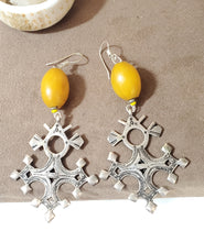 Load image into Gallery viewer, Moroccan Vintage Silver Tuareg Earring Amber, Tribal Earring, Moroccan Earring, Tuareg Earring, Tuareg jewelry