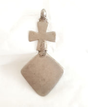 Load image into Gallery viewer, Old Ethiopian 925 Silver Christian Pendant: Ethnic Tribal Jewelry