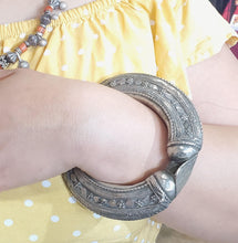 Load image into Gallery viewer, Vintage Silver Bedouin Arm Cuff: Yemen Ethnic Tribal Bangle