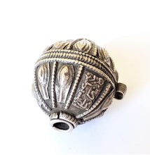 Load image into Gallery viewer, Old silver hallmarked beads from Yemen circa 1910s,Hand Crafted Silver,Ethnic Jewelry,Tribal Jewelry,