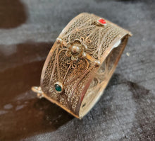 Load image into Gallery viewer, Antique Silver Moroccan Tiznit Berber filigree Bracelet, ethnic tribal, tribal bracelets,Moroccan jewelry,ethnic jewelry, filigree bracelets