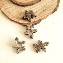 Load image into Gallery viewer, Moroccan Berber Old Silver Cross Pendant, Berber Amulet,Berber Talisman,Berber Jewelry,African Jewelry,Moroccan Jewelry,Berber Ethnic,