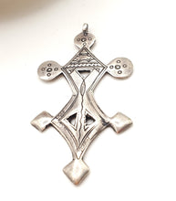 Load image into Gallery viewer, Moroccan handmade Tuareg silver cross pendant, Ethnic Tribal, Tuareg Silver, Sahara jewelry, Ethnic Jewelry, Tribal Jewelry
