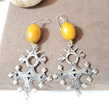 Load image into Gallery viewer, Moroccan Vintage Silver Tuareg Earring Amber, Tribal Earring, Moroccan Earring, Tuareg Earring, Tuareg jewelry
