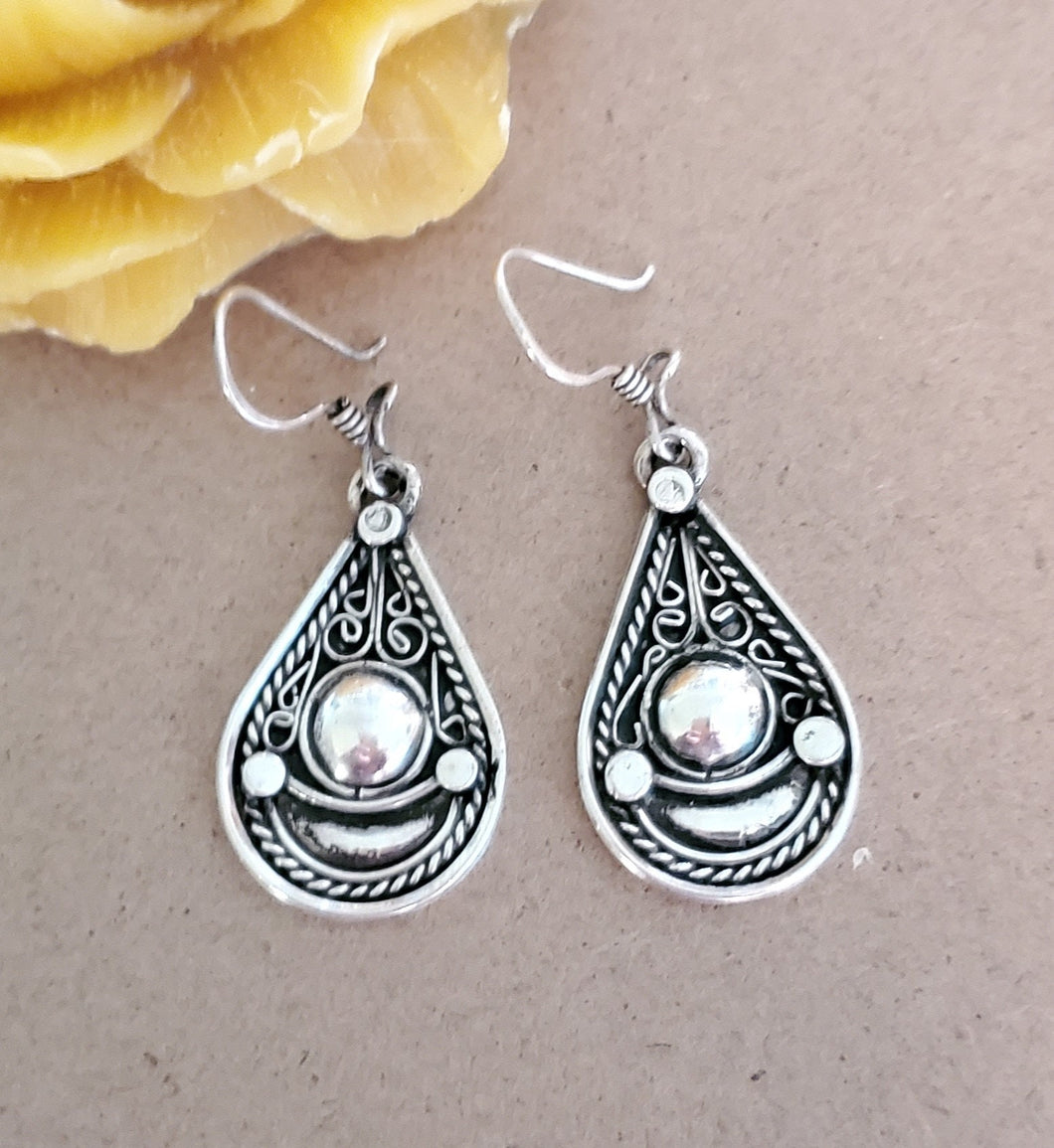 Traditional Old Silver Tuareg hoop earrings Ethnic Tribal,Ethnic Jewelry,sliver Earrings,Dangle & Drop Earrings,Tribal Jewelry,