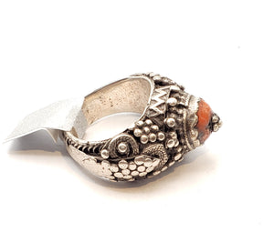 Antique Bawsani Yemen Silver Red Coral Ring size 6 Yemen tribal silver ,tribal jewelry ,Hand Crafted Silver,Yemen Jewelry ,filigree Jewelry