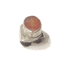 Load image into Gallery viewer, Antique Yemen silver ring with Ancient Carnelian size 11 ,Yemen ring, Agate ring, Middle East jewelry, Islamic ring, Eye of Allah
