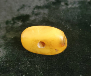 Antique natural amber bead from Morocco 8 gr, Amazigh amber, natural amber, amber jewelry, Berber genuine amber, Moroccan amber,