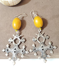 Load image into Gallery viewer, Moroccan Vintage Silver Tuareg Earring Amber, Tribal Earring, Moroccan Earring, Tuareg Earring, Tuareg jewelry
