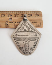 Load image into Gallery viewer, Berber Sahara Pendant 925 Silver Moroccan , Ethnic Tribal, silver Pendant, Berber Jewelry, Moroccan Pendant, Talisman Pendant
