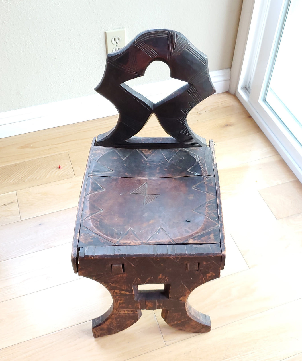 African elegant decorated chair from the Oromo people in Ethiopia Early 1900s,African ,Art Décor,Home Décor, religious art