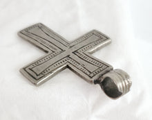 Load image into Gallery viewer, Antique Ethiopian Christian silver cross pendant,Amulet pendant,Genuine old neckcross,Good silver,Boho jewelry
