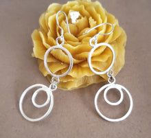 Load image into Gallery viewer, Moroccan Berber Sterling Silver Dangle Earrings: Circle Design
