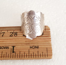 Load image into Gallery viewer, Moroccan Berber Ring: Handmade Sterling Silver Ethnic Jewelry, Size 7
