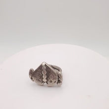 Load and play video in Gallery viewer, Video
