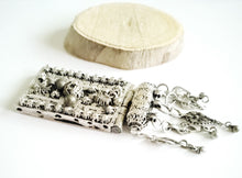 Load image into Gallery viewer, Antique Yemen Silver Bawsani filigree silver dangles pendant,tribal jewelry,Jewish Silver, Yemen filigree, Badyhe Pendant,
