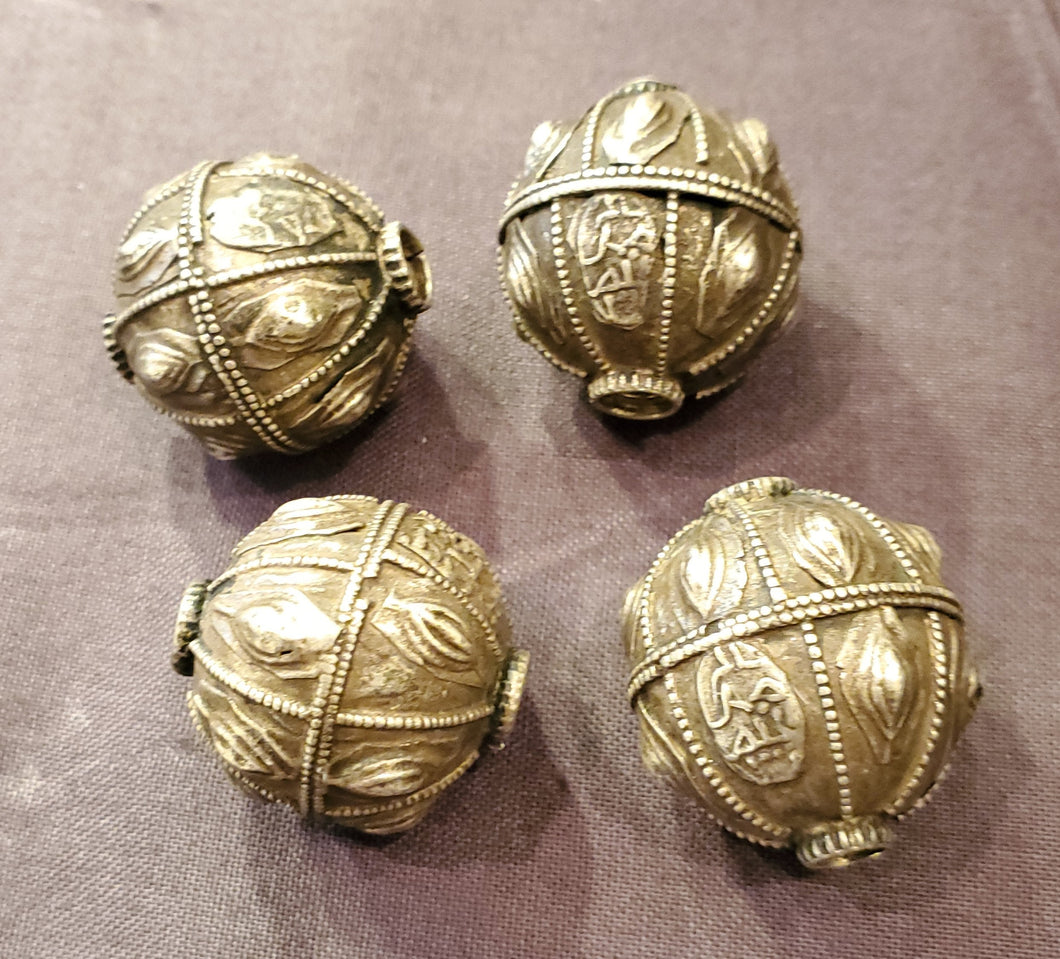 1 Old silver granulation hallmarked Globe beads from Yemen circa 1930s,Bedouin tribal Silver,Ethnic Jewelry
