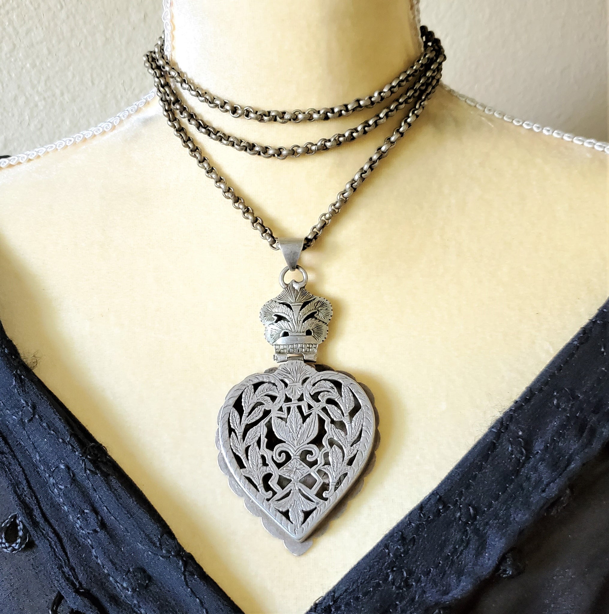 Stunning Necklace Handmade Sterling Silver Hammer Finish Large Heart Pendant