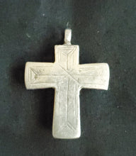 Load image into Gallery viewer, Ethiopian Christian 925 silver Coptic cross pendant ,silver cross, religious cross, Ethiopian Cross, Coptic Cross, ethiopian Silver
