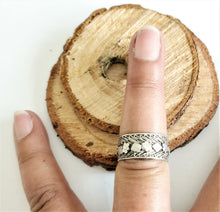 Load image into Gallery viewer, Antique Bawsani Yemen filigree Silver Ring size 7.5 ,Old silver ,tribal jewelry ,Hand Crafted Silver,Yemen Jewelry ,filigree Jewelry
