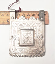 Load image into Gallery viewer, Antique large Tuareg Silver Pendant from Niger, Old African Pendant, Jewelry Making Supplies ,Tuareg jewelry,African jewelry
