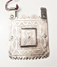 Load image into Gallery viewer, Antique large Tuareg Silver Pendant from Niger, Old African Pendant, Jewelry Making Supplies ,Tuareg jewelry,African jewelry
