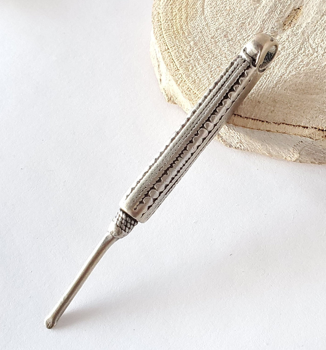 Antique Silver Grooming tool pendant Ethiopia/Yemen tribal jewelryHand Crafted Silver,Pendants Necklace,Ethnic Jewelry,Tribal Jewelry