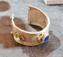 Load image into Gallery viewer, Antique SILVER Enamel Moroccan Berber Ida ou Nadif BRACELET,ethnic tribal,tribal bracelets,Moroccan jewelry,ethnic jewelry,Tuareg bracelets
