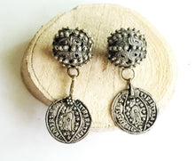 Load image into Gallery viewer, 2 Antique silver filigree granulation Beads Yemen circa 1930s,Hand Crafted ,Yemen Silver ,Ethnic Jewelry,Tribal Jewelry,
