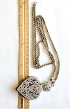 Load image into Gallery viewer, Antique large Yemen Silver amulet heart Pendant chain Necklace, Yemen Telsum, jewelry,BFF heart Pendant,valentine, Necklace ,Antique Yemen
