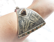 Load image into Gallery viewer, Antique SILVER Enamel Moroccan Berber Ida ou Nadif BRACELET,ethnic tribal,tribal bracelets,Moroccan jewelry,ethnic jewelry,Tuareg bracelets
